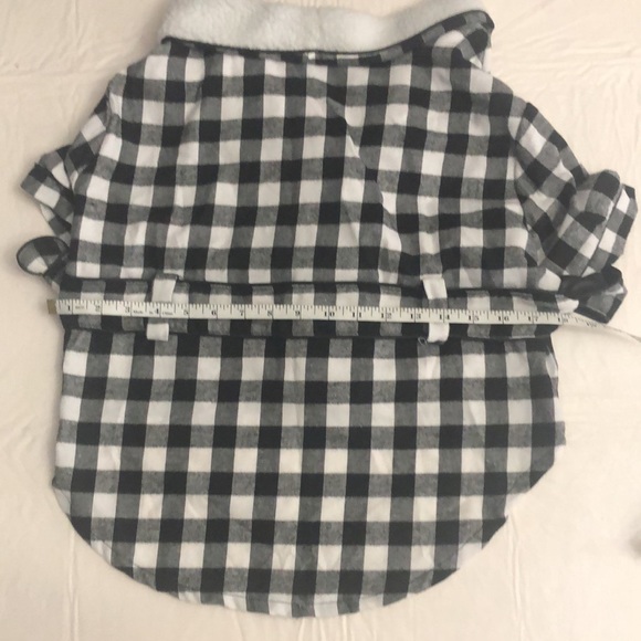BNWOT Pet Robe in Black&White Buffalo plaid - Picture 9 of 9